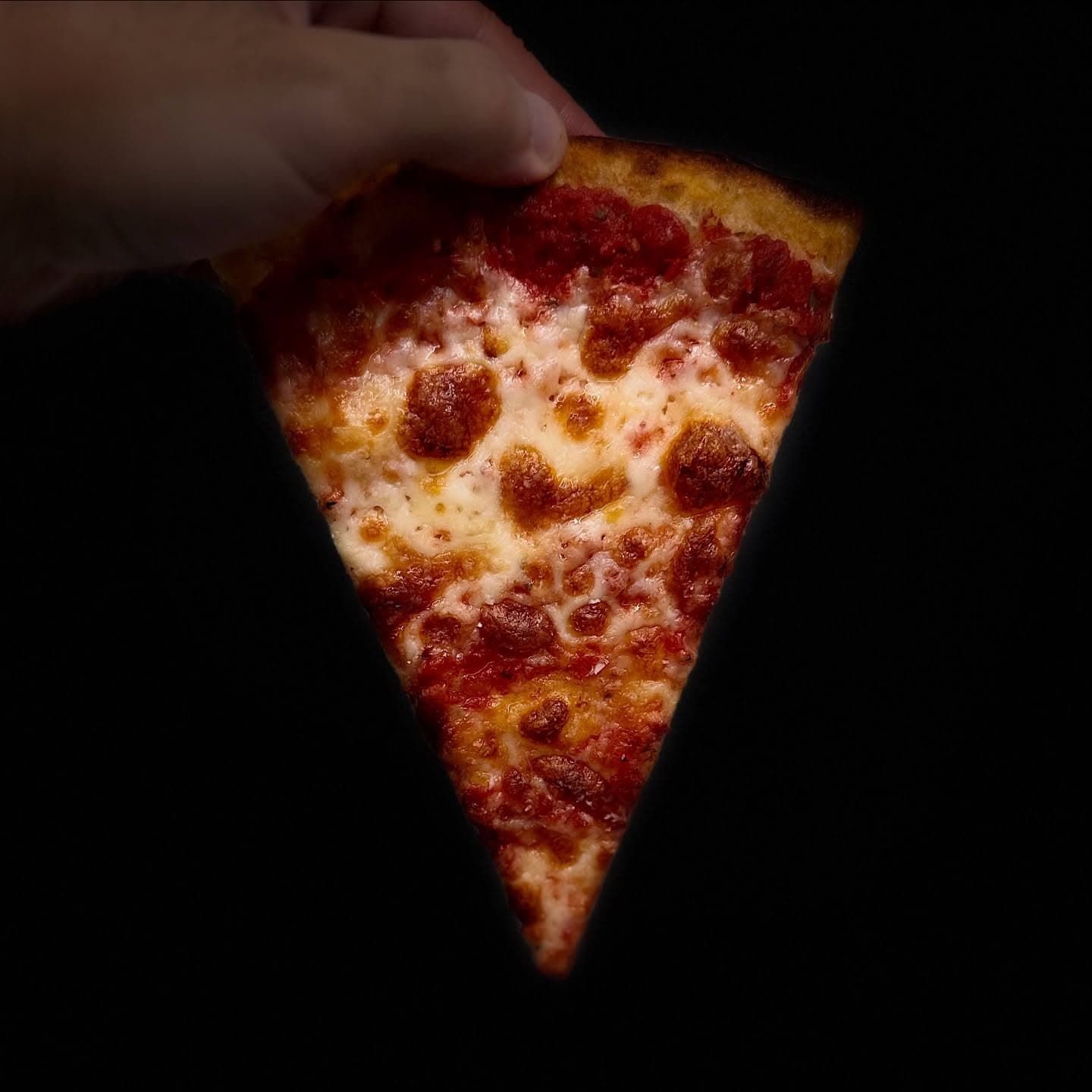 New-York style pizza with crispy crust